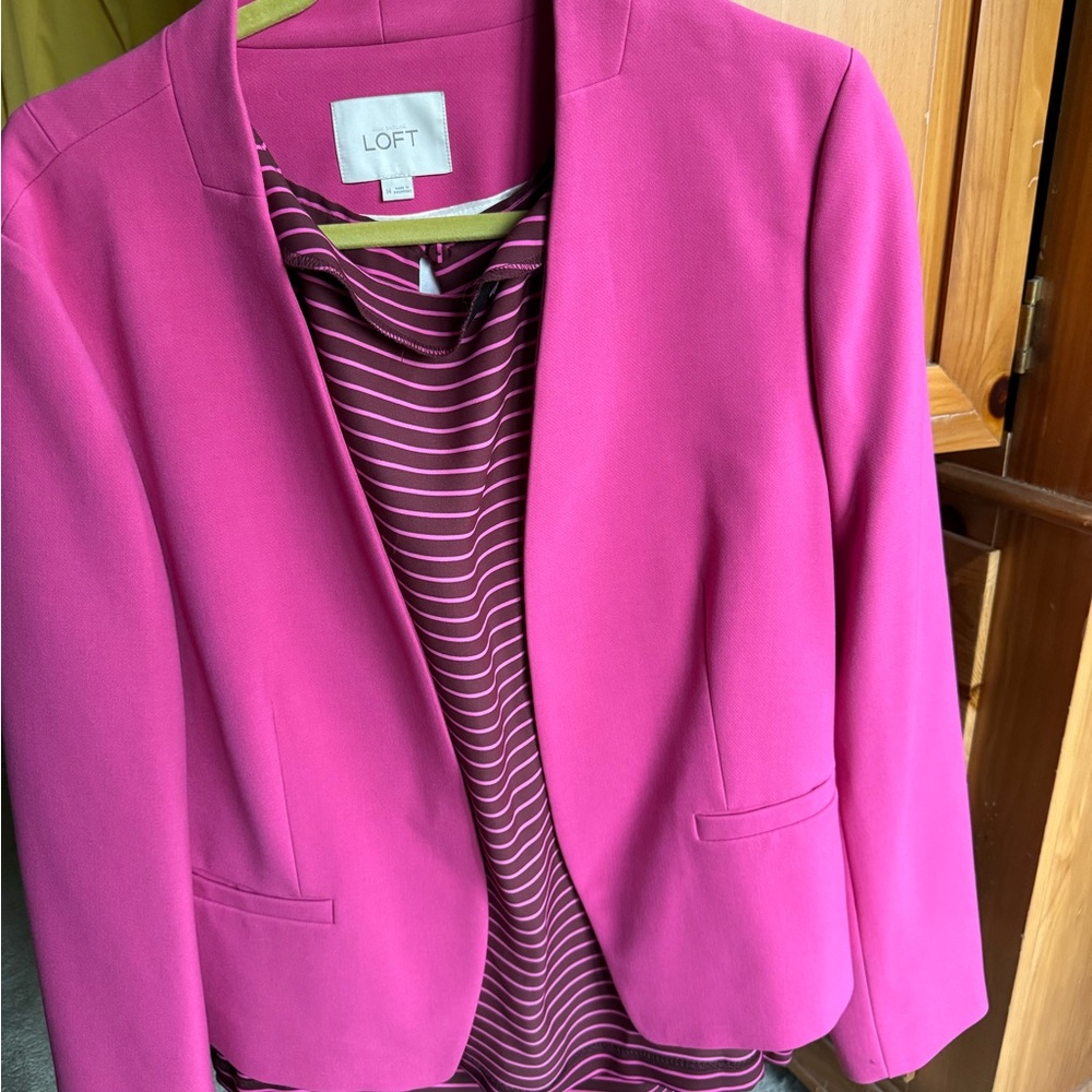 LOFT Pink Blazer Jacket Modern Collarless Design